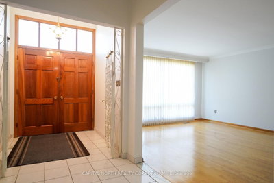 79 Shoreham Drive • Toronto, ON photo 4