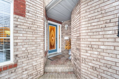 52 Durham Street • Halton Hills, ON photo 4