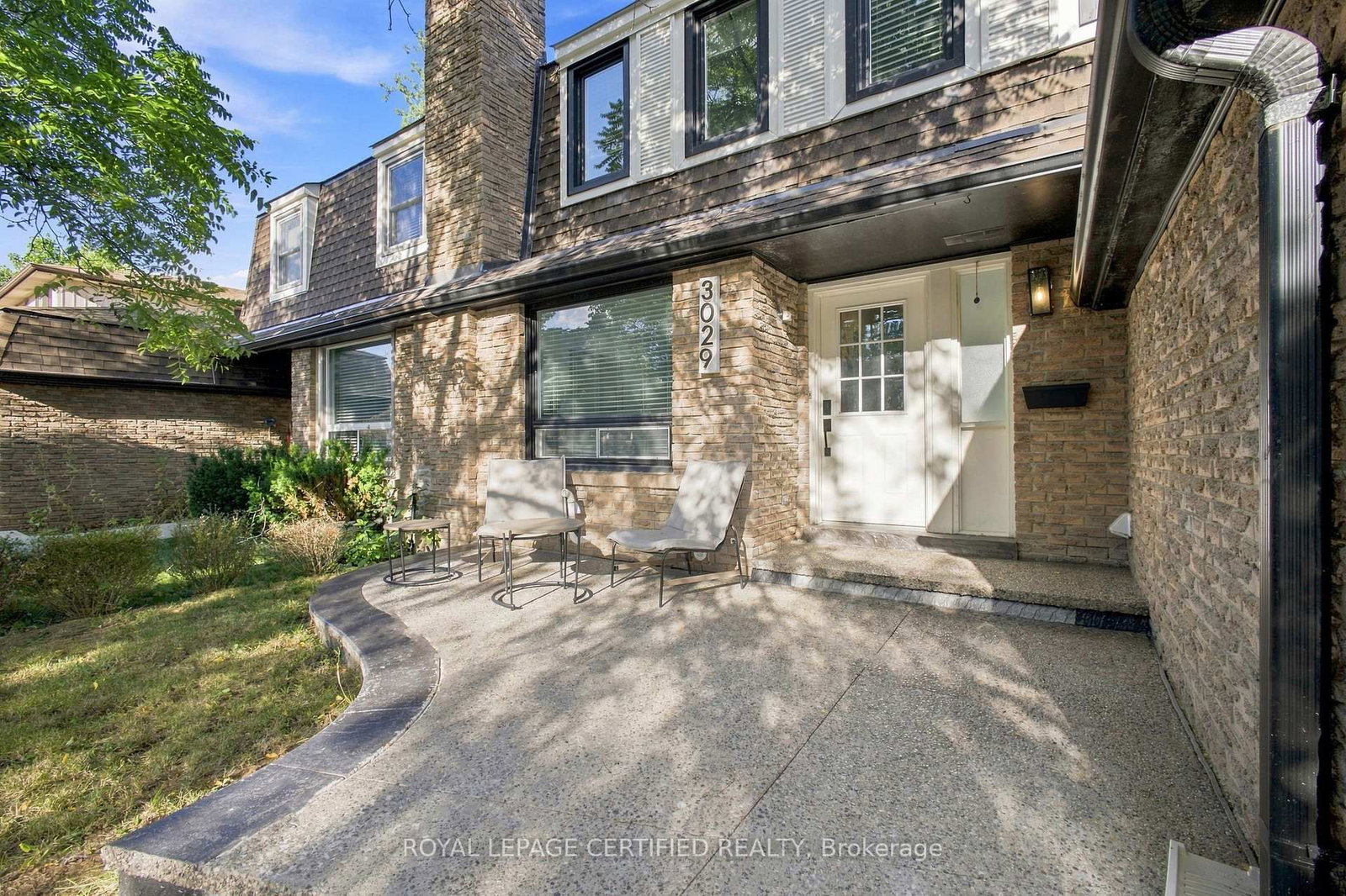 3029 Oslo Crescent • Mississauga, ON photo 4