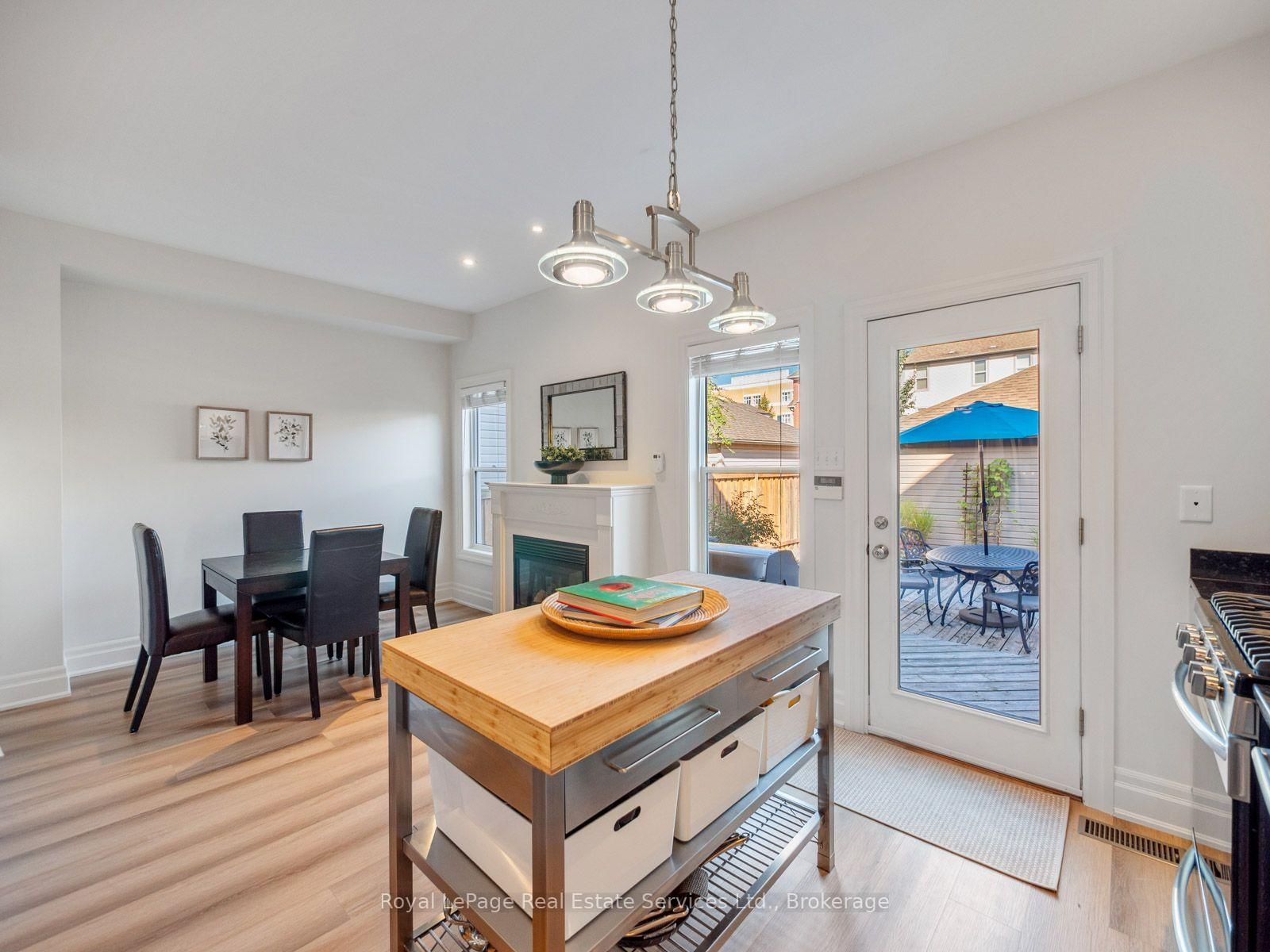 205 Littlewood Drive • Oakville, ON photo 15