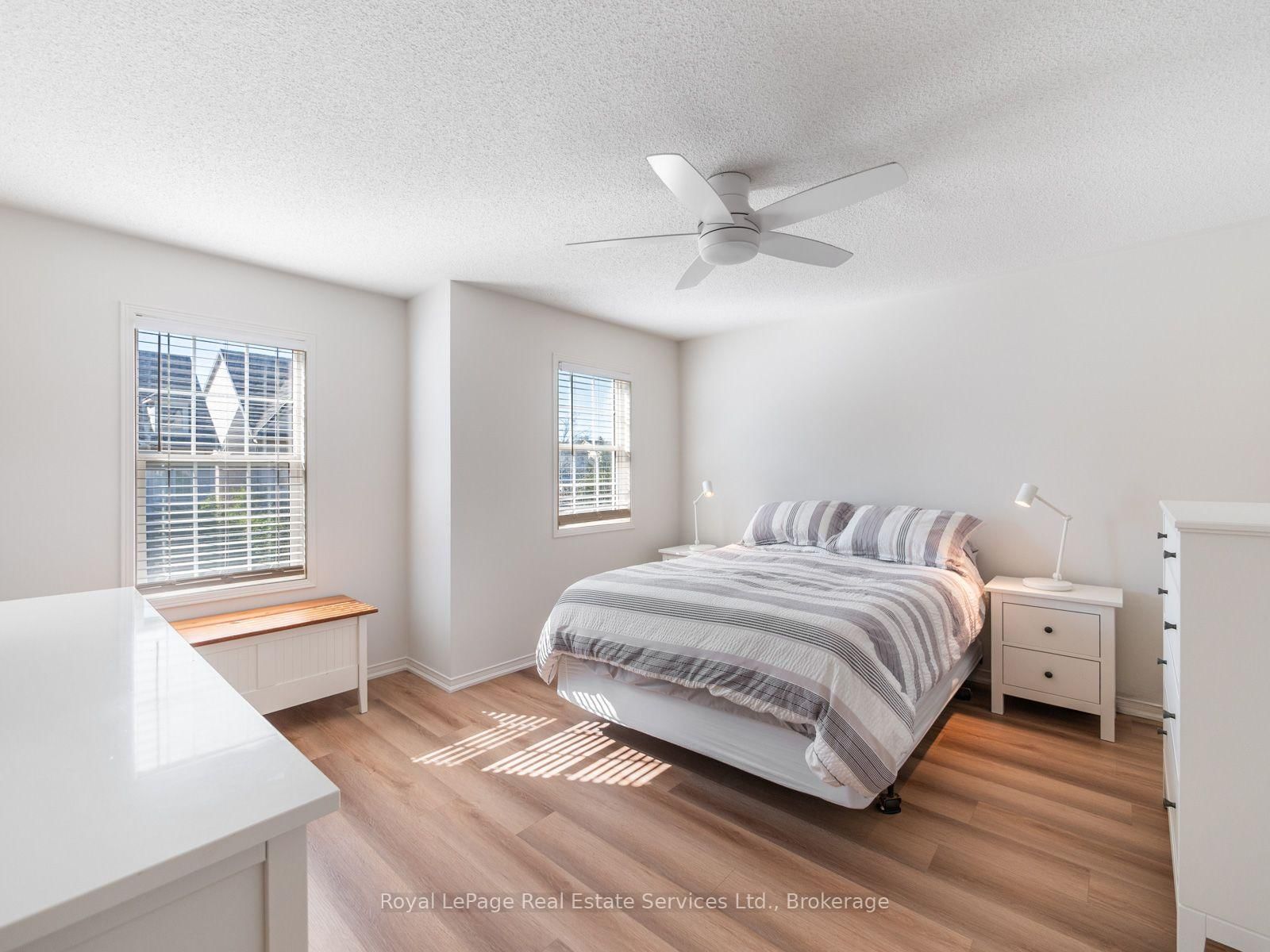 205 Littlewood Drive • Oakville, ON photo 17