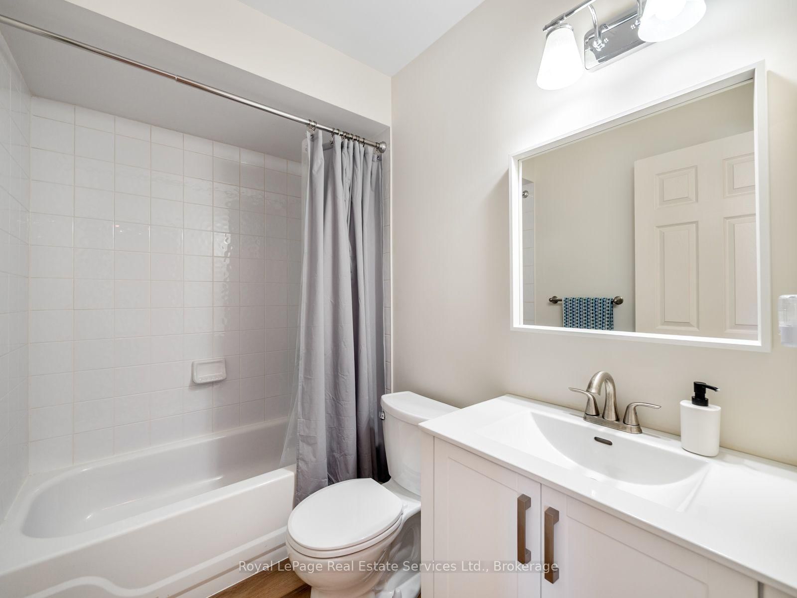 205 Littlewood Drive • Oakville, ON photo 24