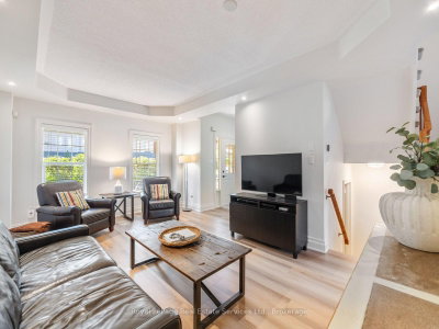 205 Littlewood Drive • Oakville, ON photo 7