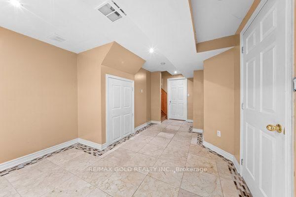 14 Beckenham Road • Brampton, ON photo 43