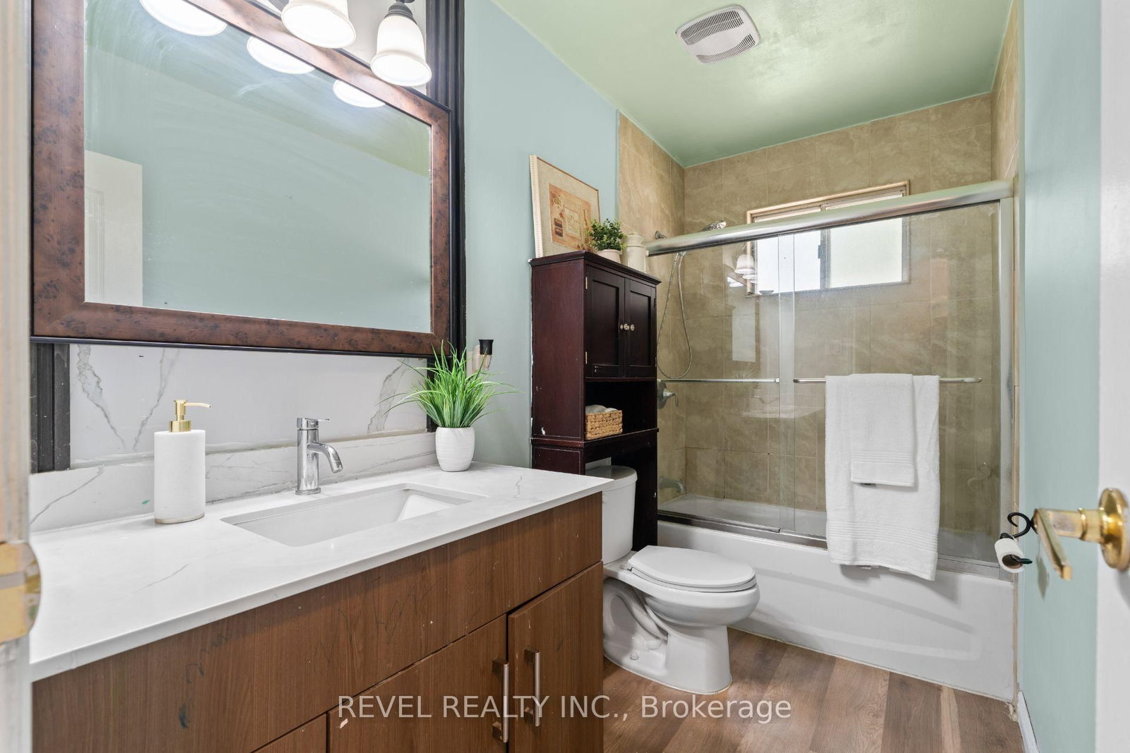 383 Bartley Bull Parkway • Brampton, ON photo 18
