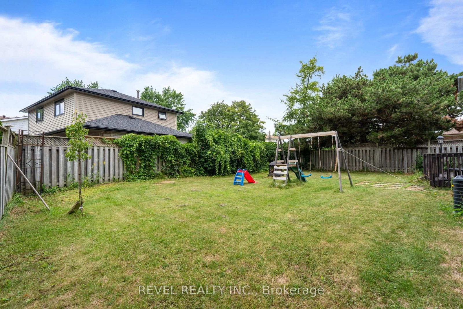 383 Bartley Bull Parkway • Brampton, ON photo 32