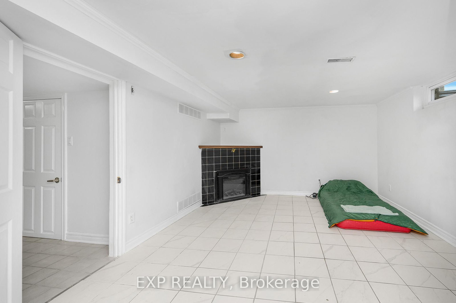 132 Heslop Road • Milton, ON photo 32