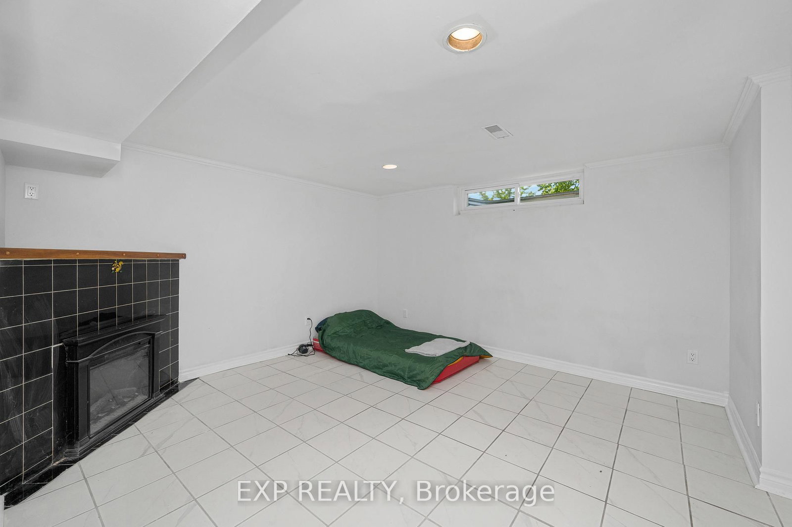 132 Heslop Road • Milton, ON photo 33