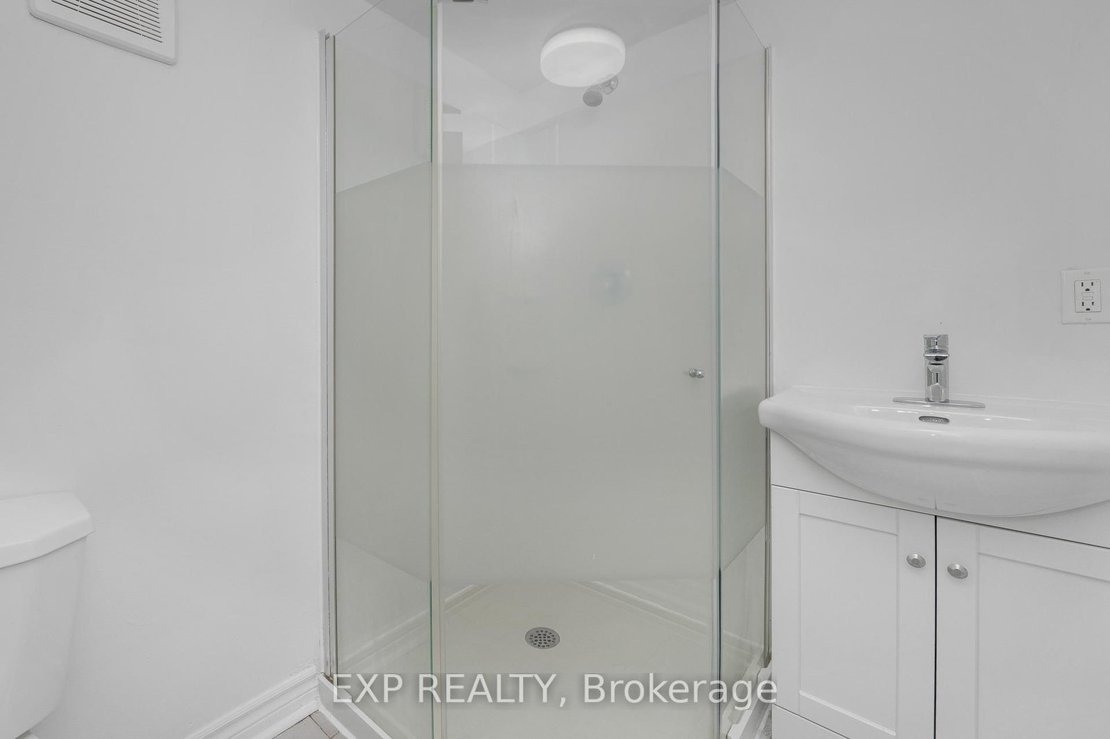 132 Heslop Road • Milton, ON photo 36
