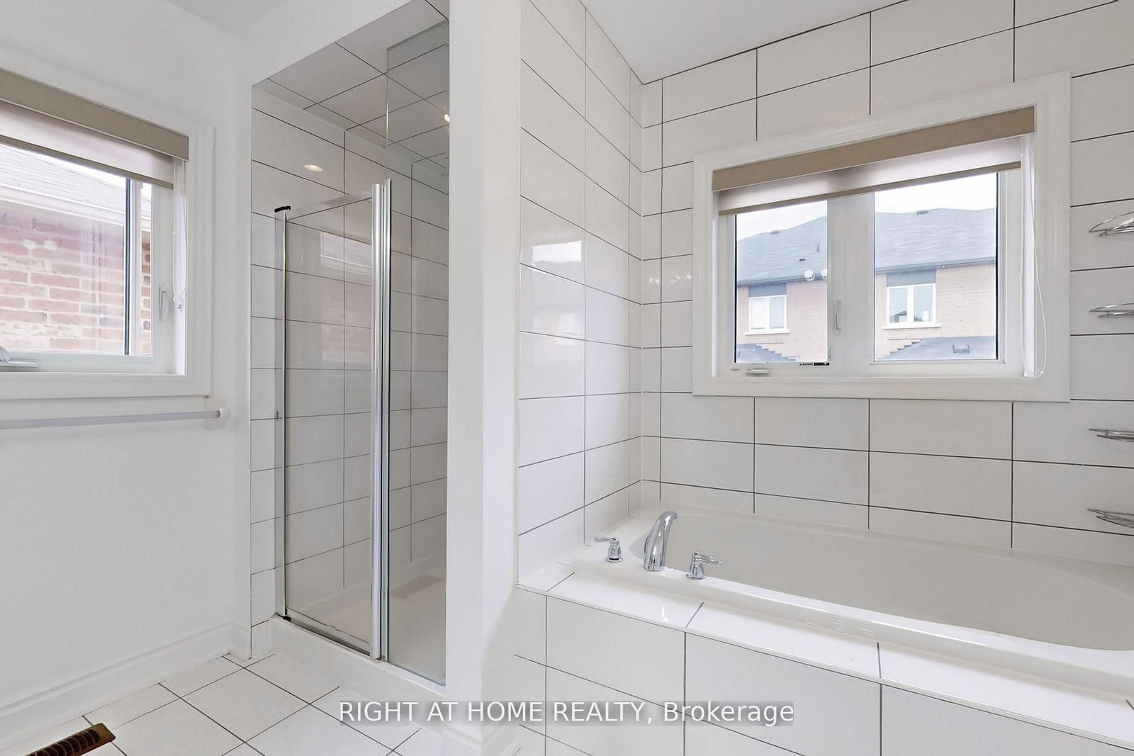 423 Grindstone Trail • Oakville, ON photo 25