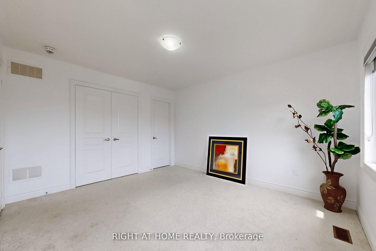 423 Grindstone Trail • Oakville, ON photo 39