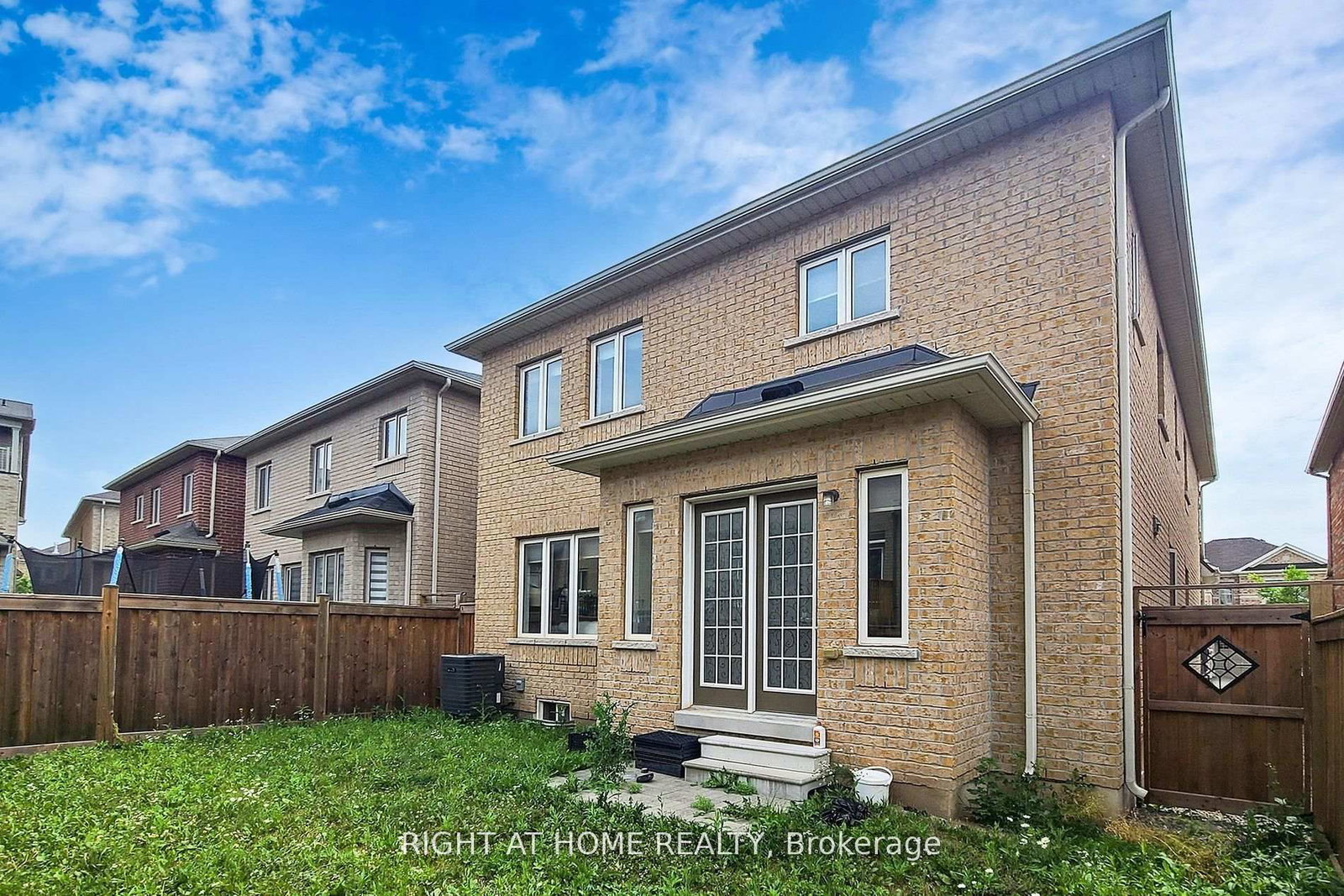 423 Grindstone Trail • Oakville, ON photo 50