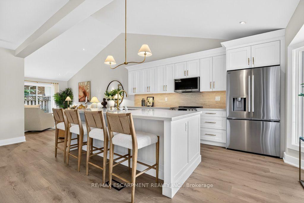 2435 Woodward Avenue • #5 • Burlington, ON photo 7