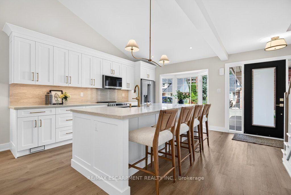 2435 Woodward Avenue • #5 • Burlington, ON photo 8
