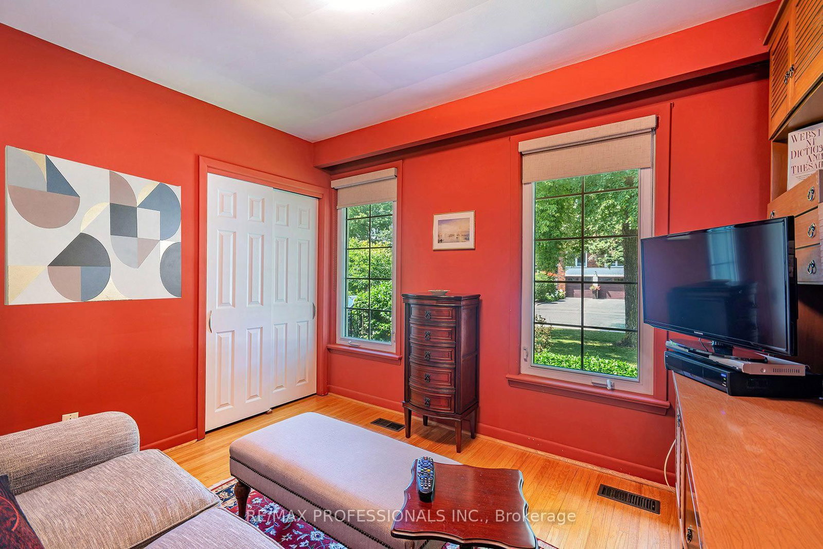 17 Clearside Place • Toronto, ON photo 22