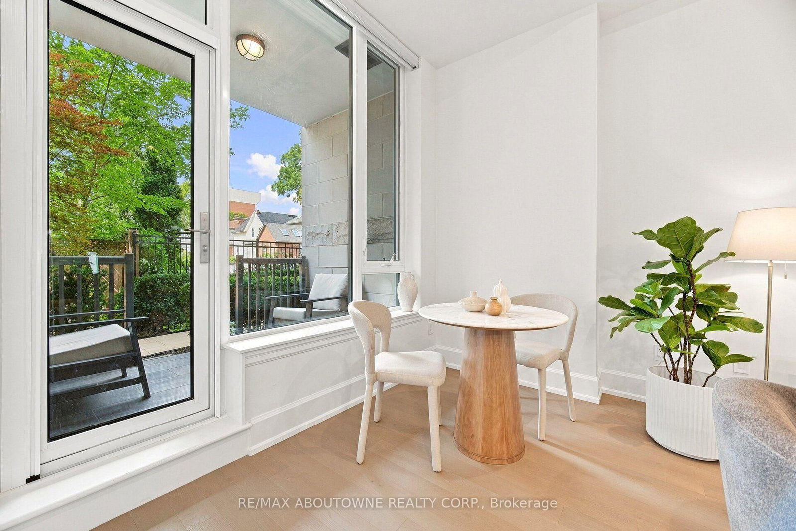 1441 ELGIN Street • #106 • Burlington, ON photo 16