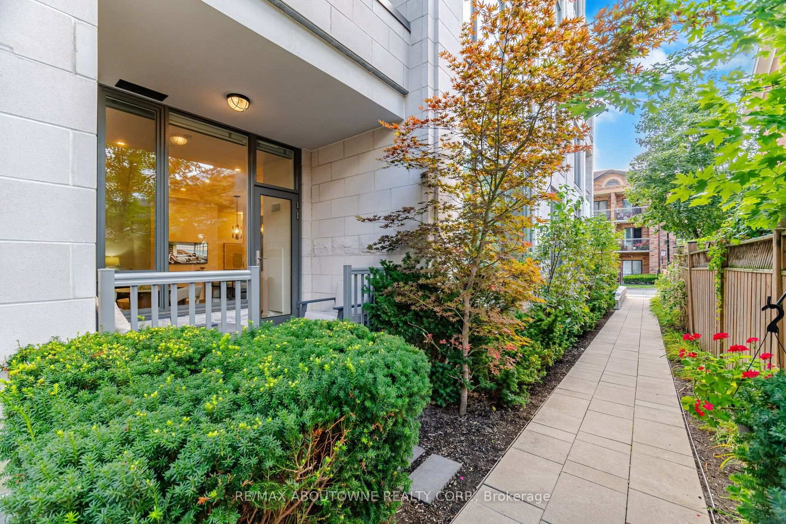 1441 ELGIN Street • #106 • Burlington, ON photo 30