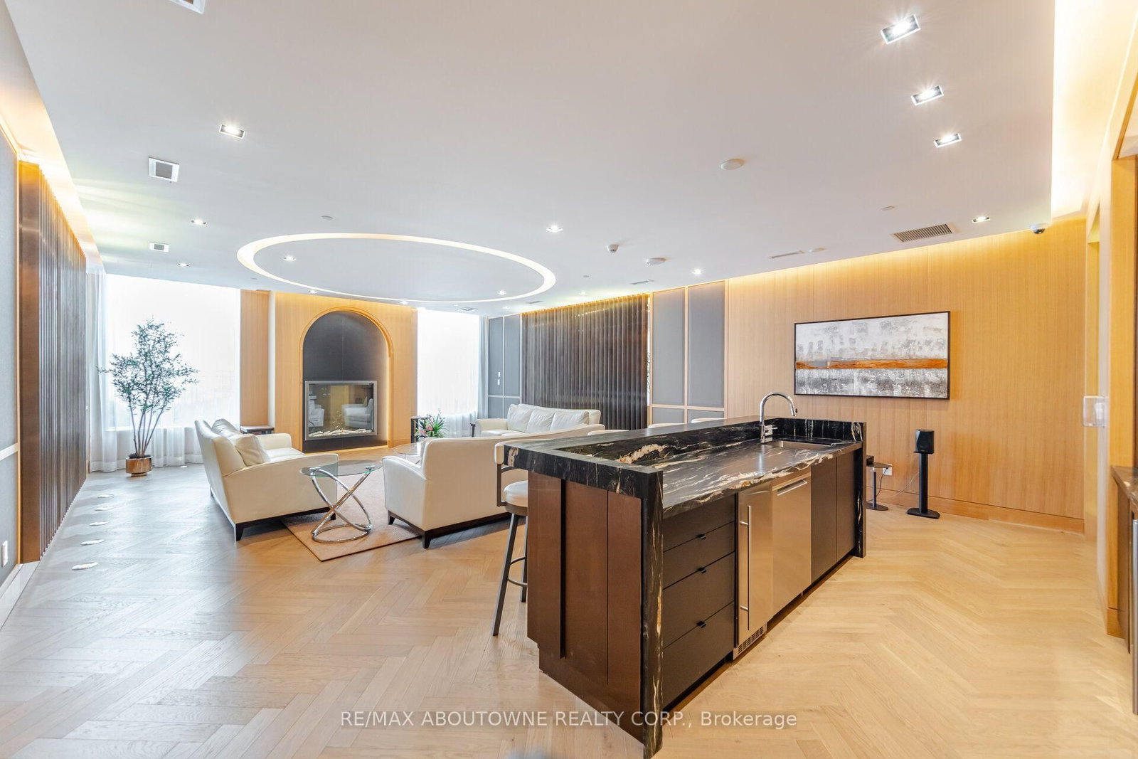 1441 ELGIN Street • #106 • Burlington, ON photo 38