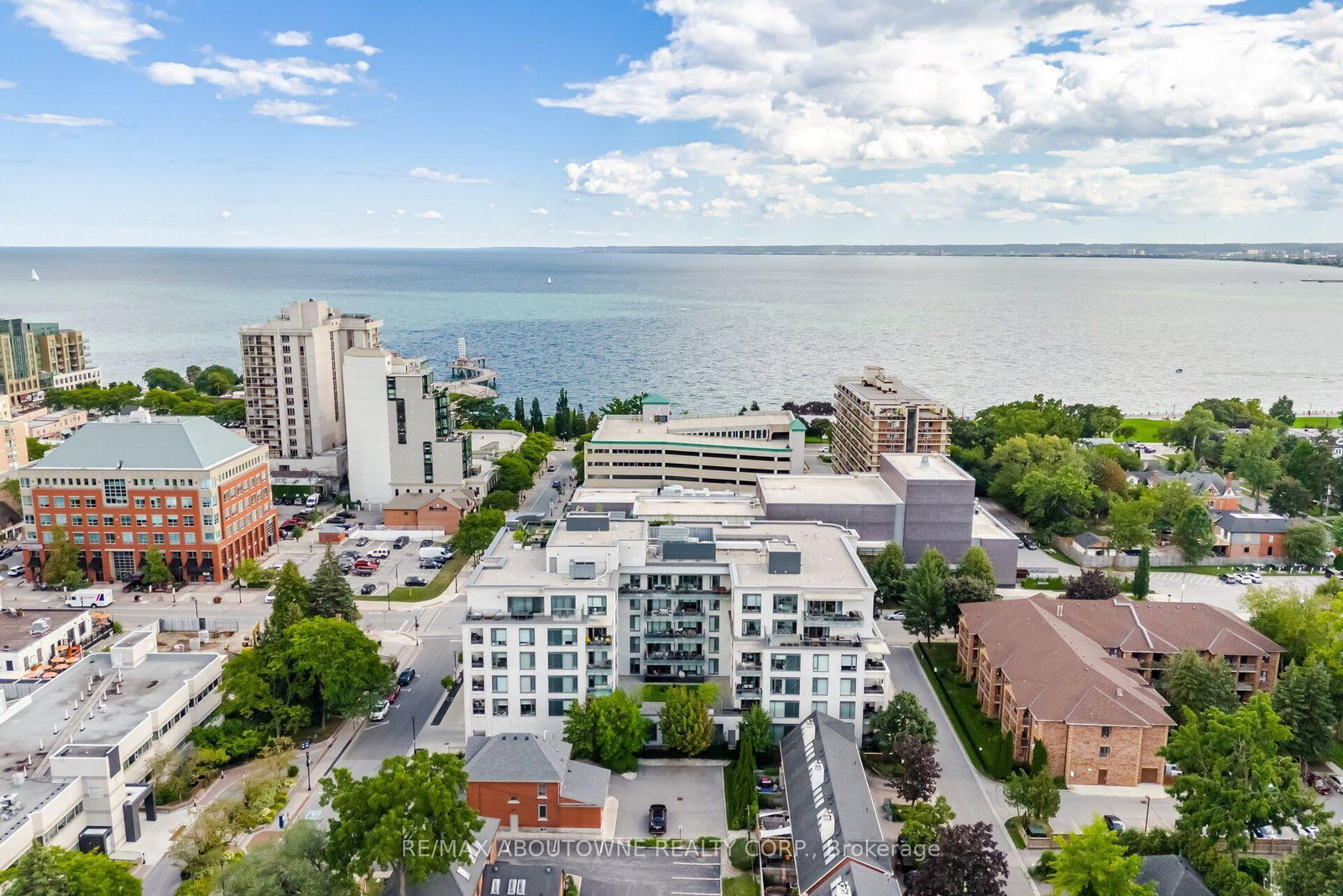 1441 ELGIN Street • #106 • Burlington, ON photo 43