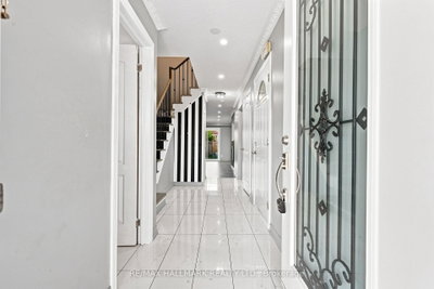 60 Pickard Lane • Brampton, ON photo 4