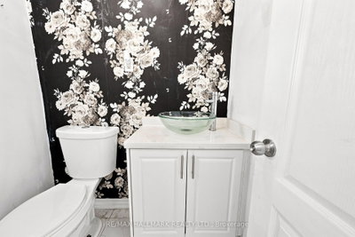60 Pickard Lane • Brampton, ON photo 6