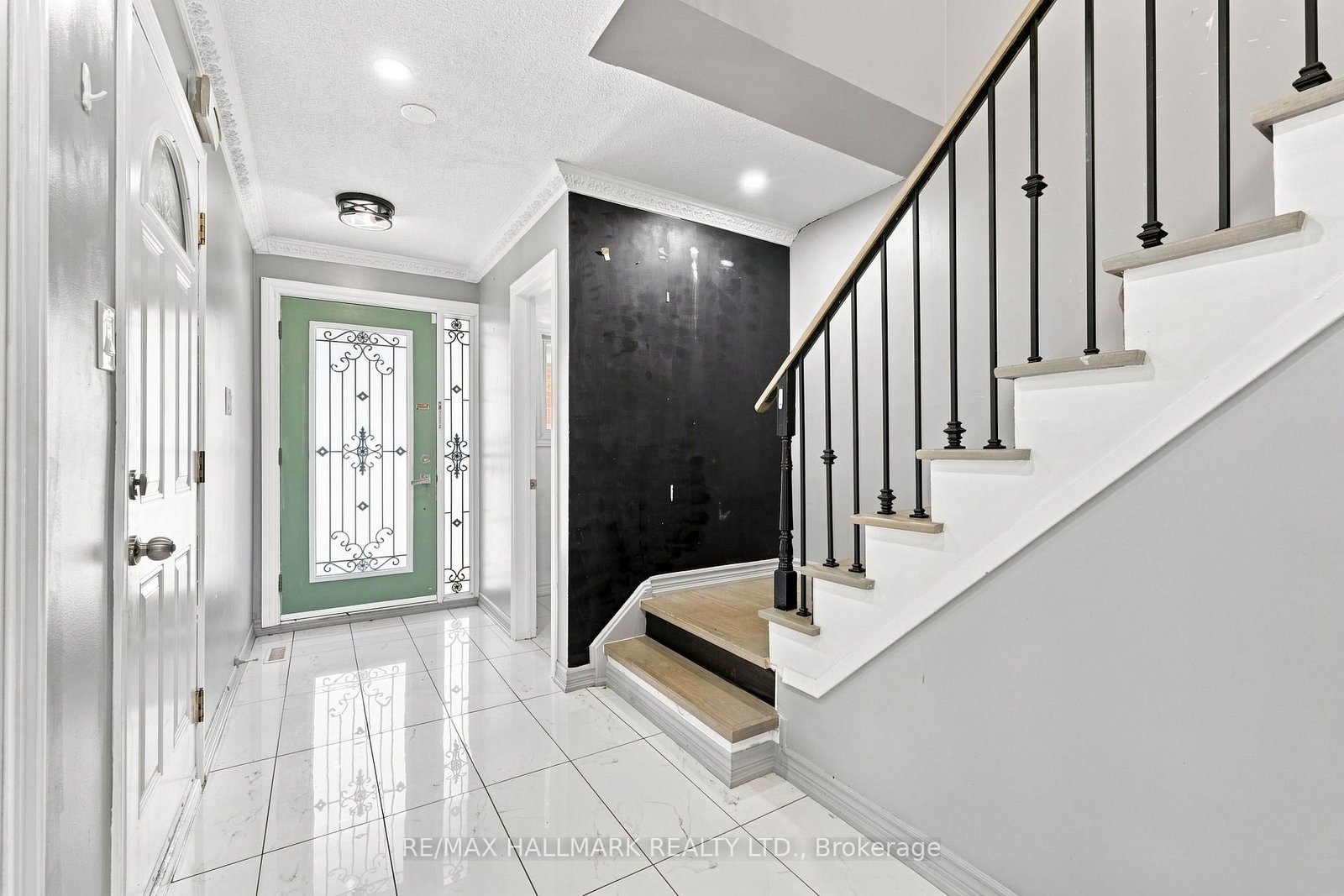 60 Pickard Lane • Brampton, ON photo 7