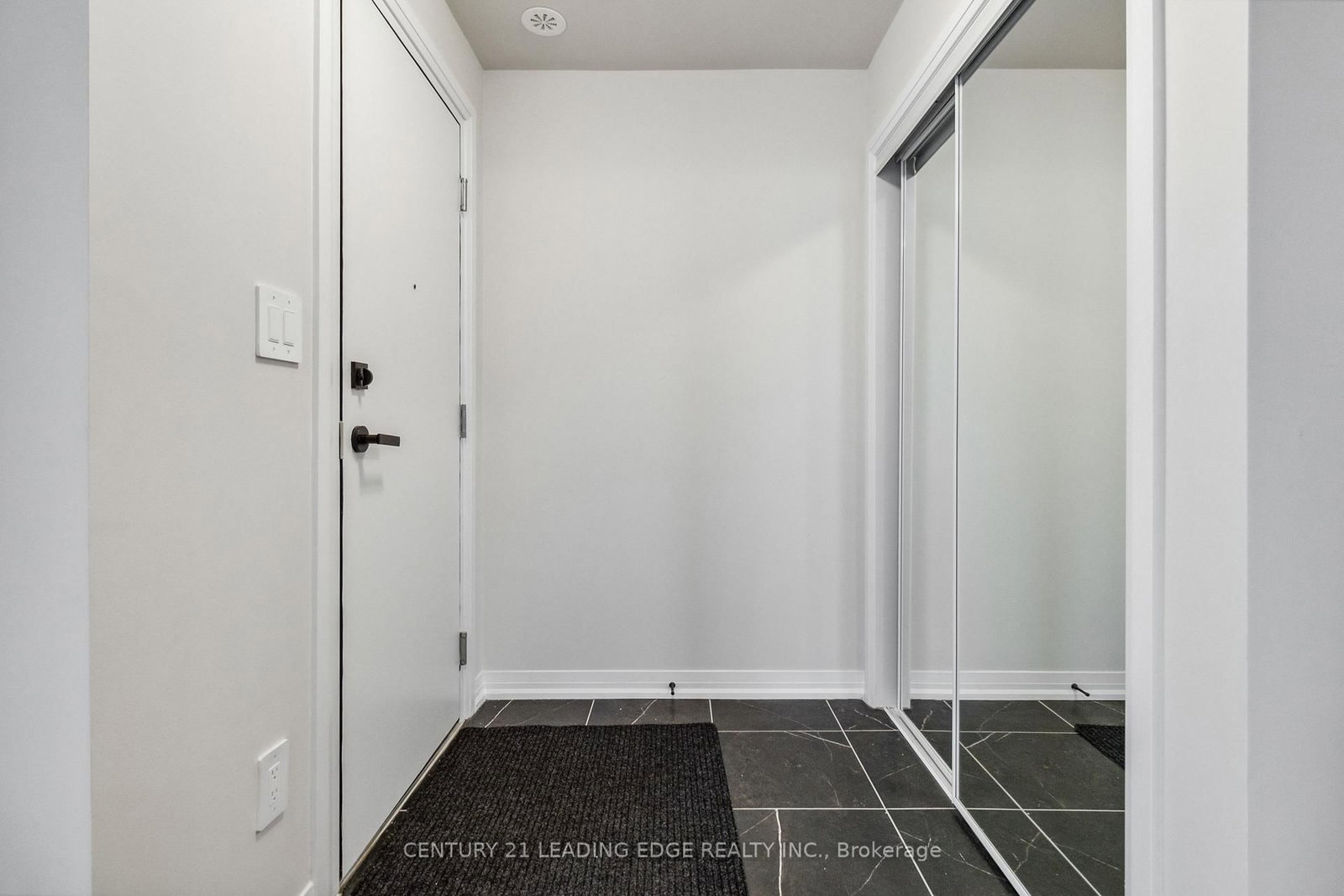 1569 Rose Way • #128 • Milton, ON photo 8
