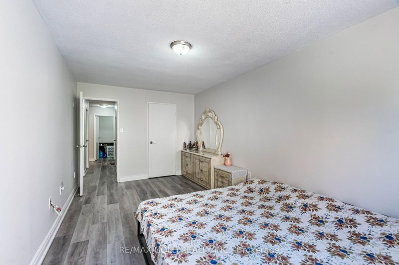 3455 Morning Star Mississauga,ON L4T 3T9 — Photo 16