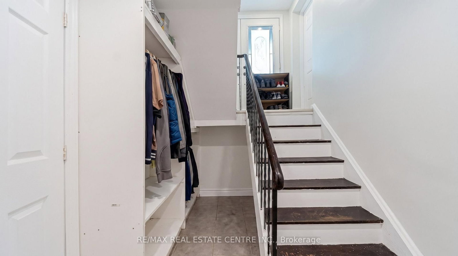 22 Neames Crescent • Toronto, ON photo 19