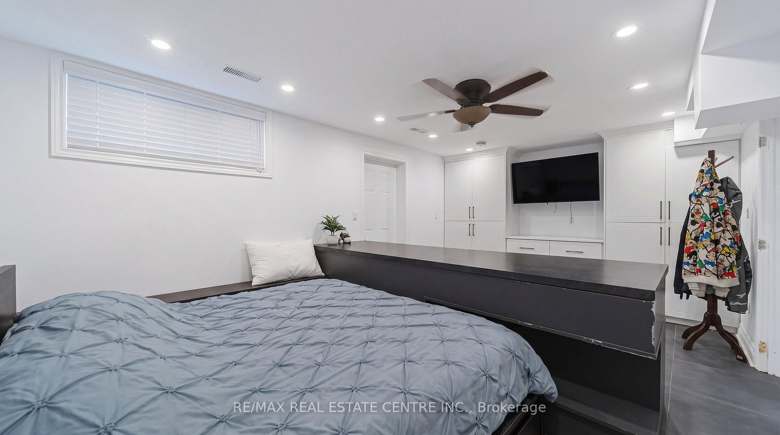 22 Neames Crescent • Toronto, ON photo 23