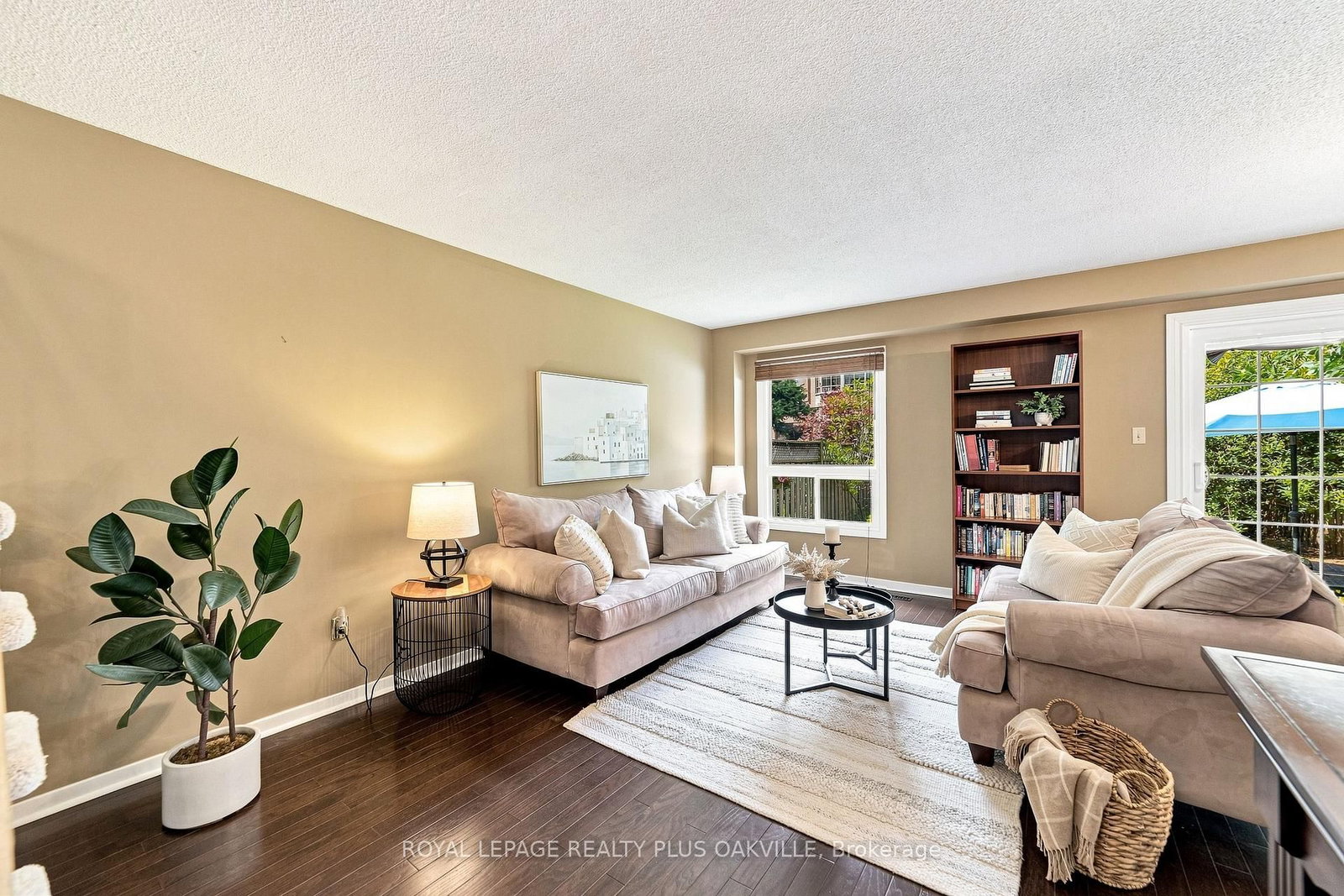 1221 Hedgestone Crescent • Oakville, ON photo 16