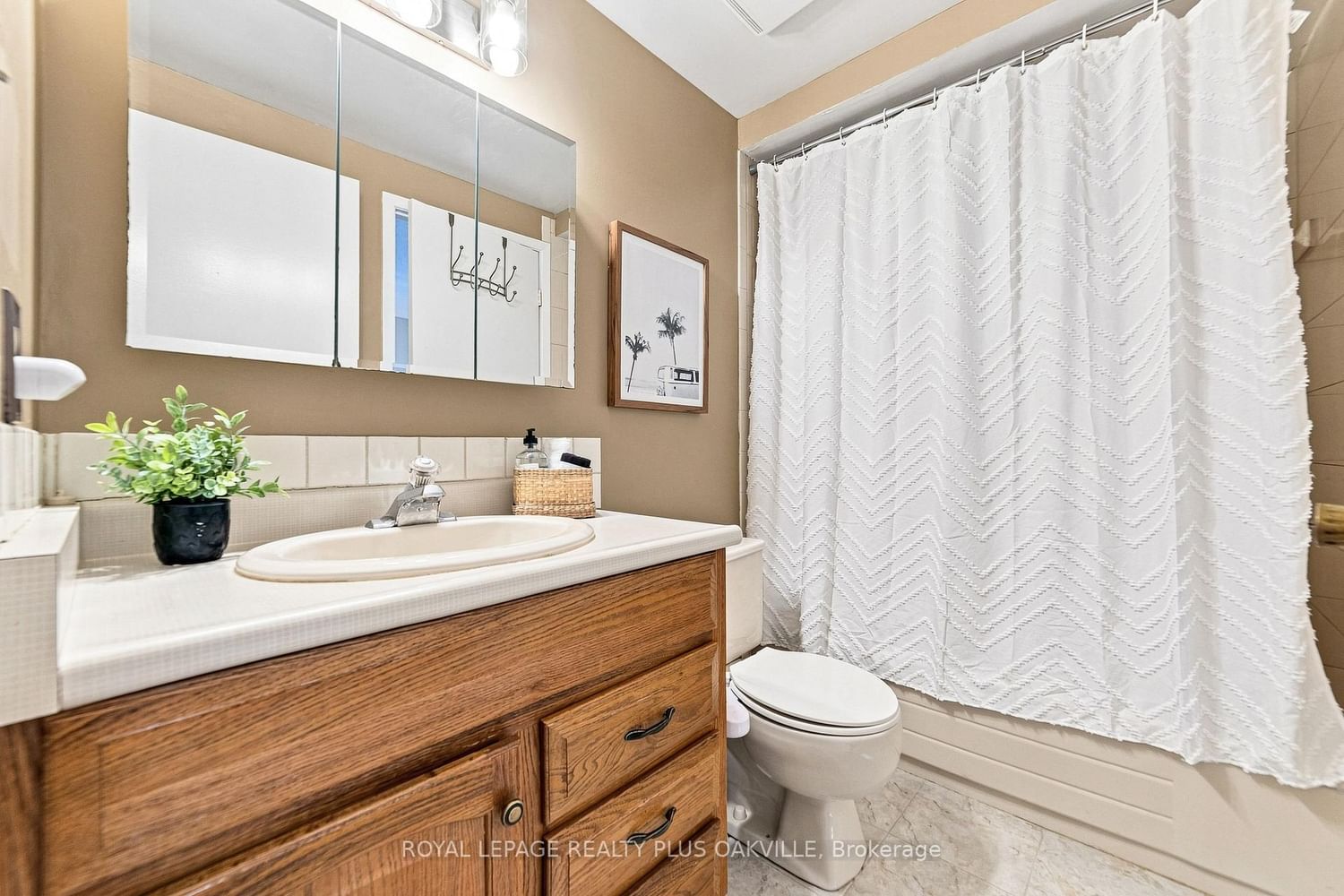 1221 Hedgestone Crescent • Oakville, ON photo 23