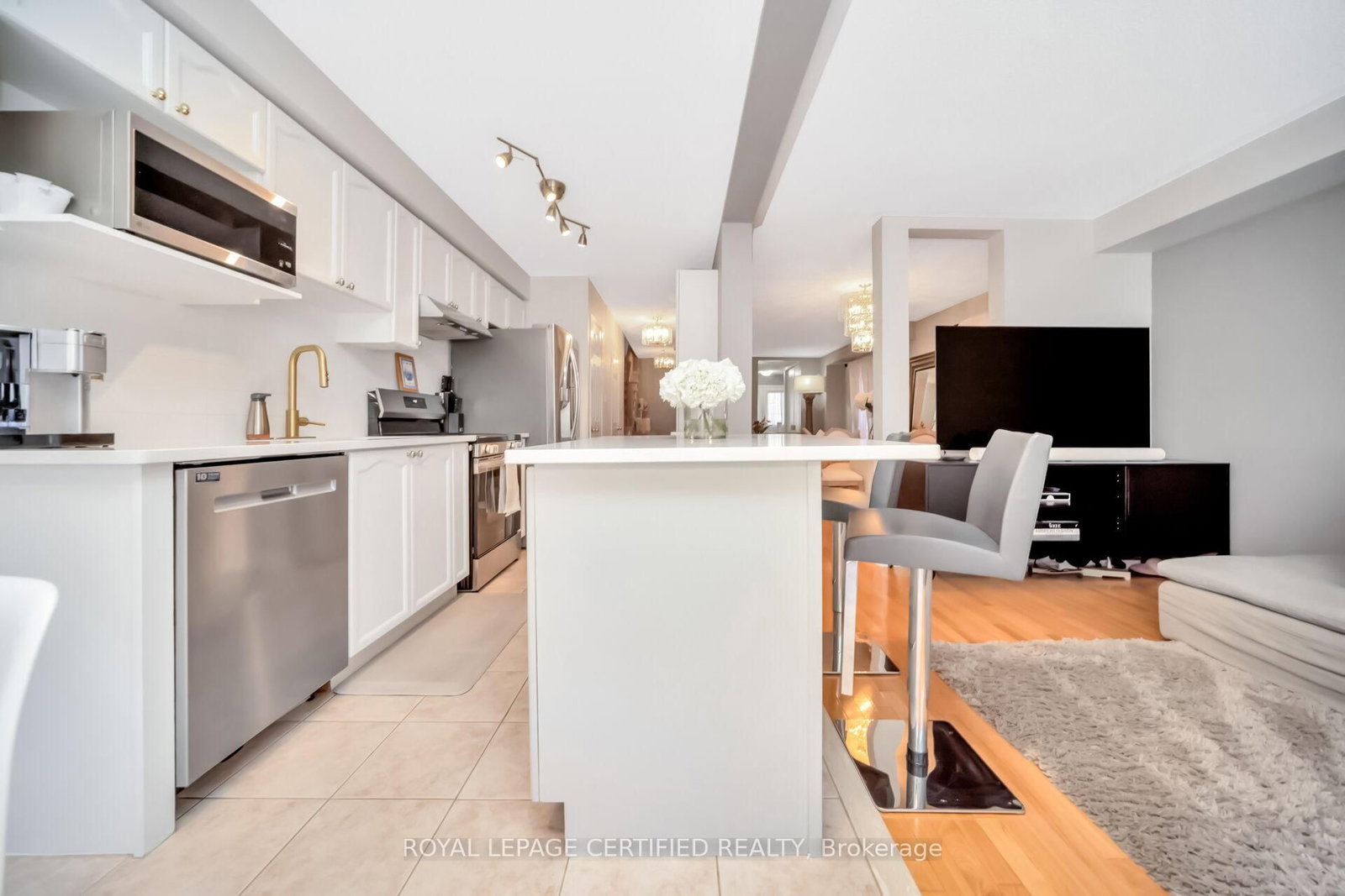 70 Vintage Gate • Brampton, ON photo 14