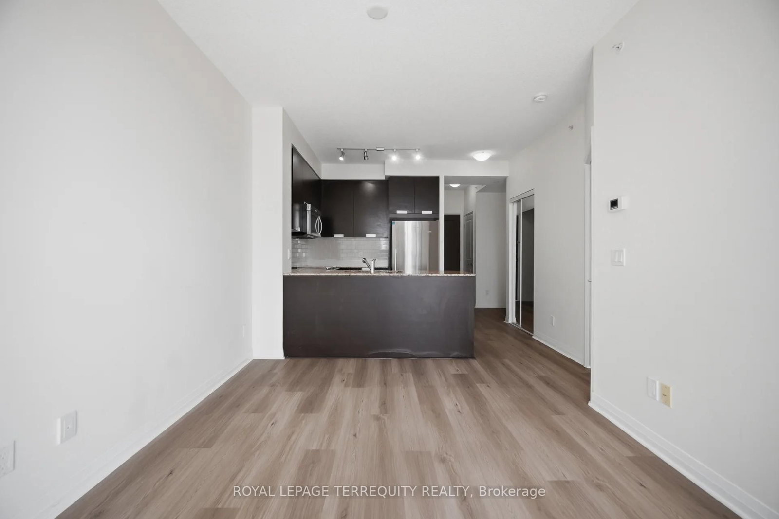 75 Eglinton Avenue W • #703 • Mississauga, ON photo 13