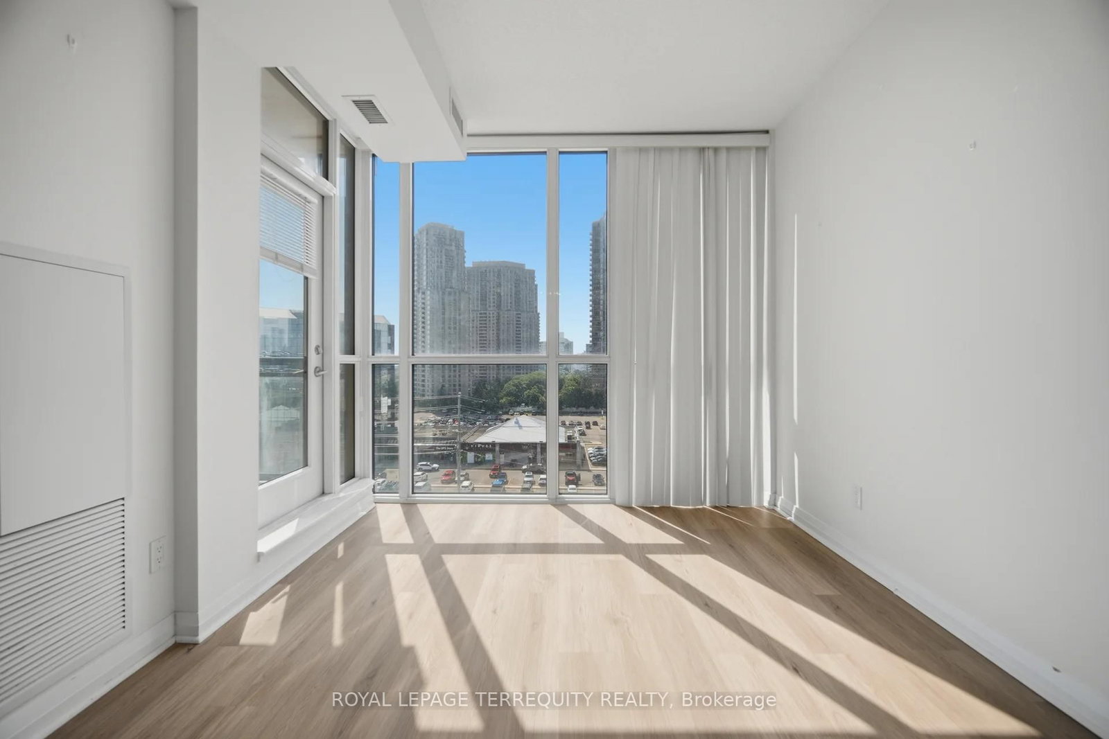 75 Eglinton Avenue W • #703 • Mississauga, ON photo 15