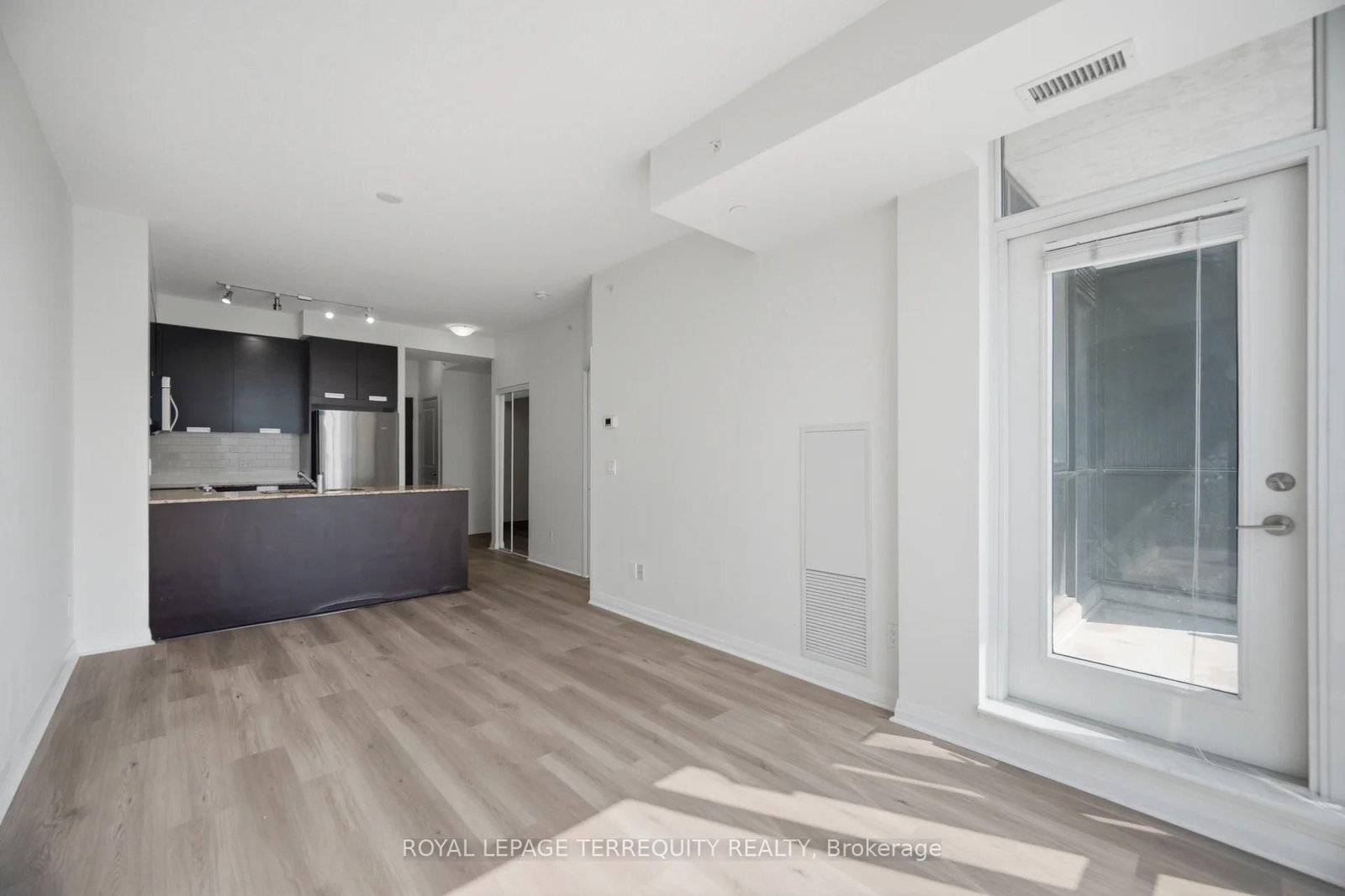 75 Eglinton Avenue W • #703 • Mississauga, ON photo 17