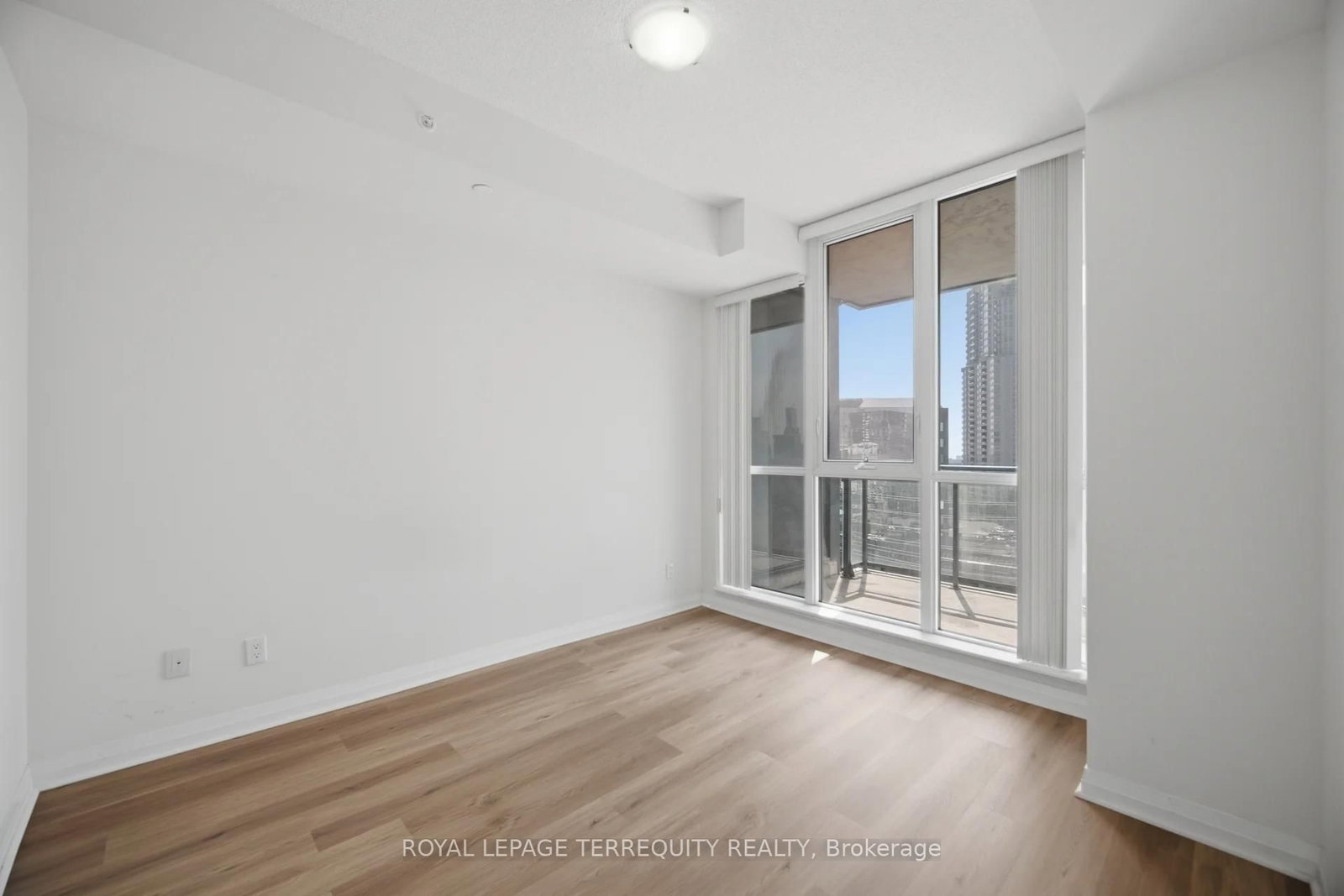 75 Eglinton Avenue W • #703 • Mississauga, ON photo 19