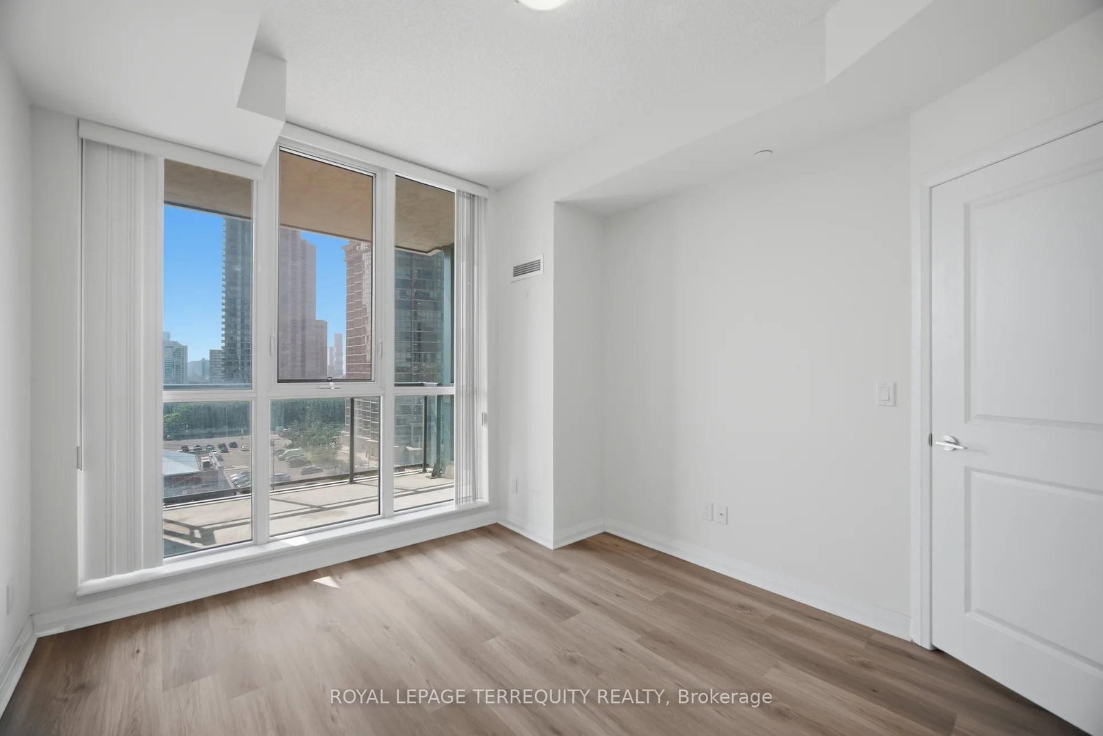 75 Eglinton Avenue W • #703 • Mississauga, ON photo 20