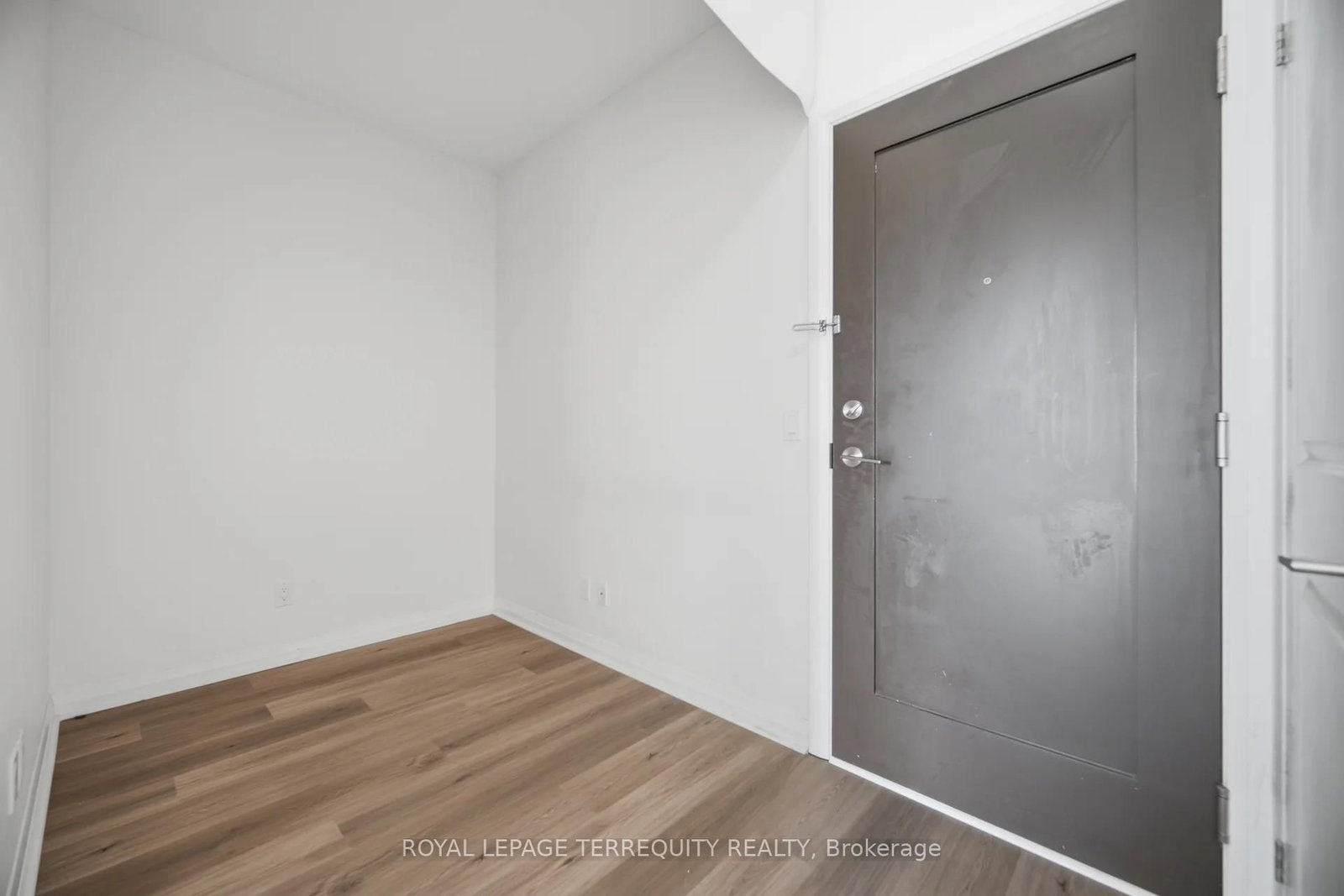 75 Eglinton Avenue W • #703 • Mississauga, ON photo 26