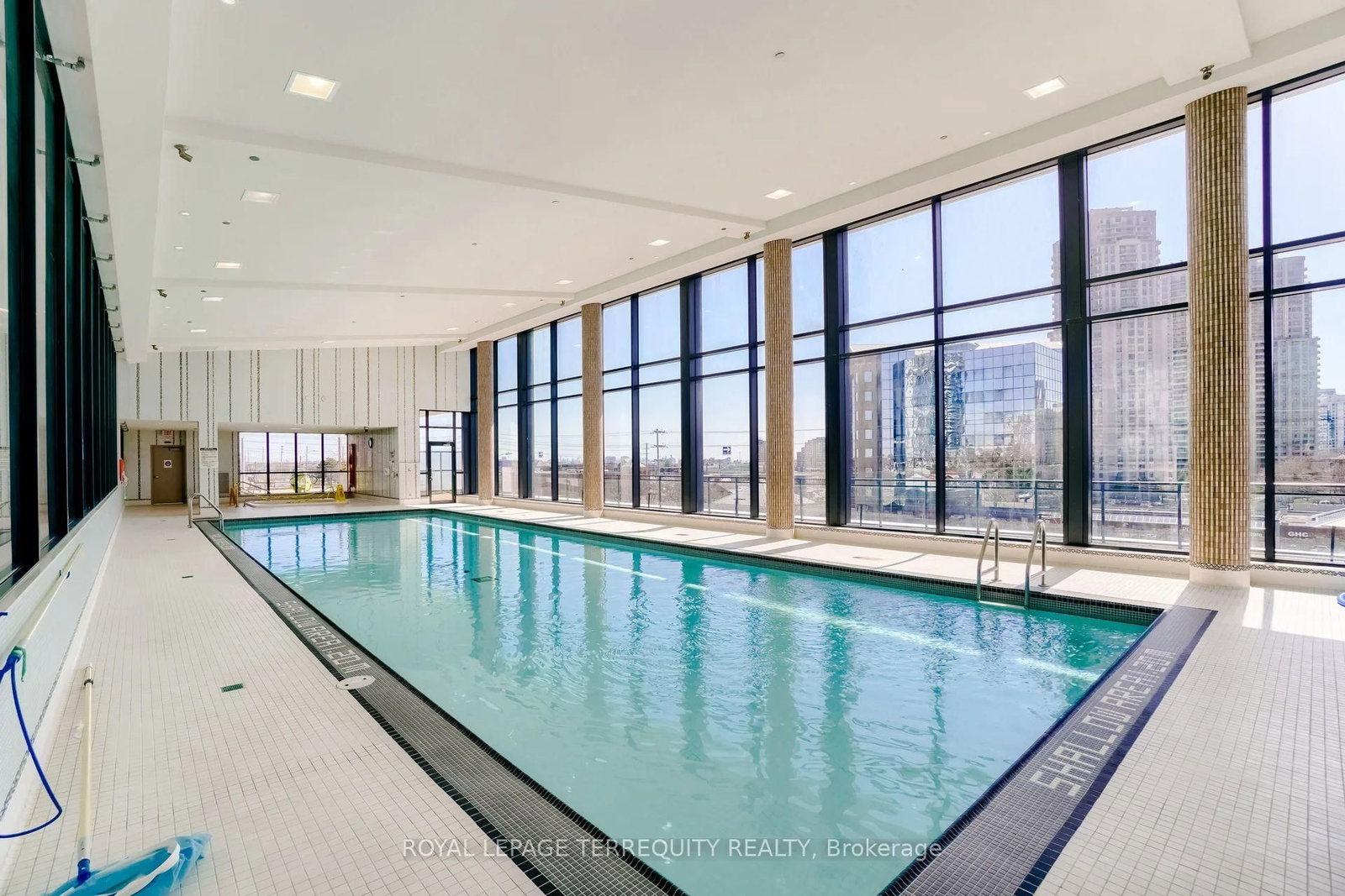 75 Eglinton Avenue W • #703 • Mississauga, ON photo 42