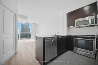 75 Eglinton Avenue W • #703 • Mississauga, ON photo 7