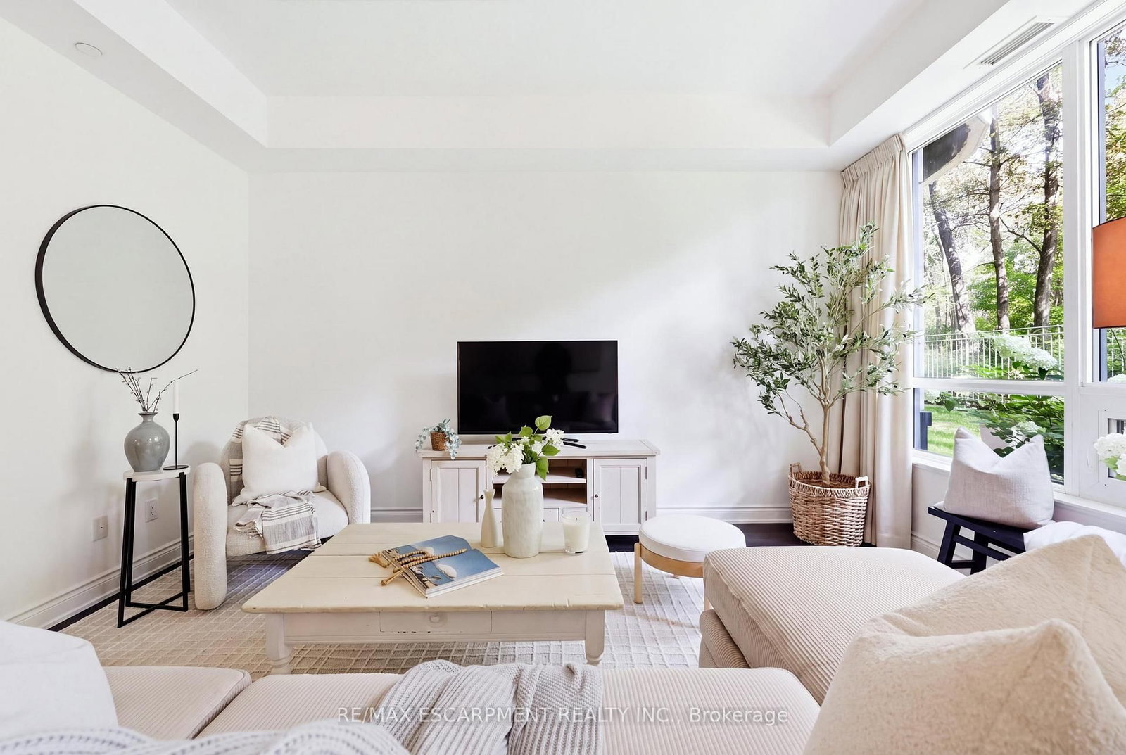 3500 LAKESHORE Road W • #110 • Oakville, ON photo 14
