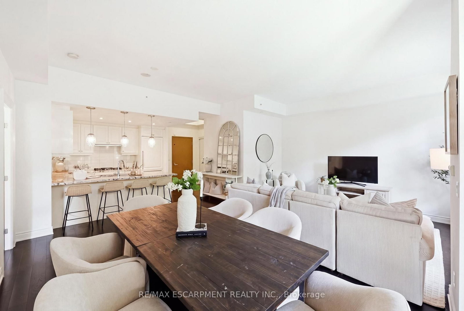 3500 LAKESHORE Road W • #110 • Oakville, ON photo 15