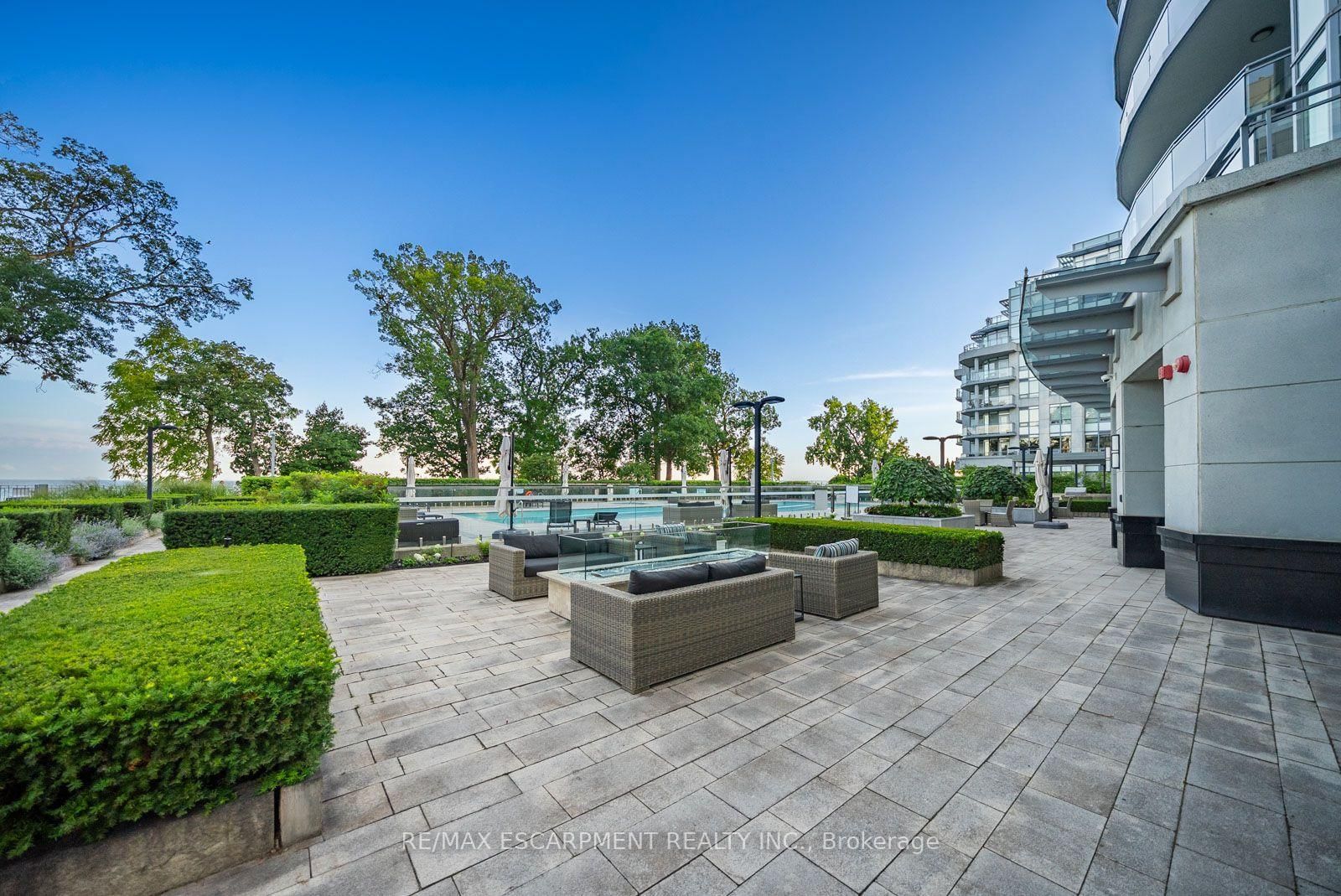 3500 LAKESHORE Road W • #110 • Oakville, ON photo 32