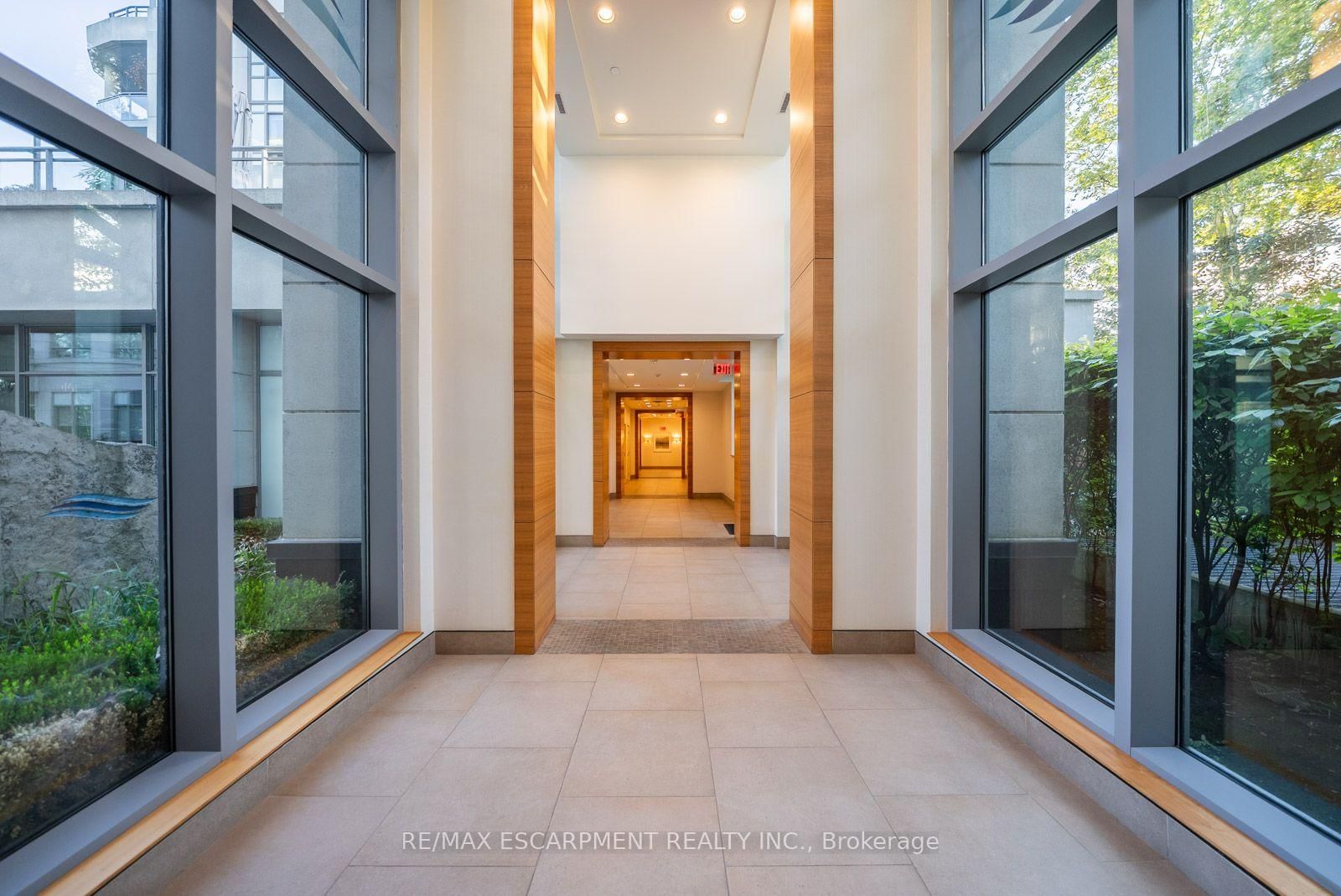 3500 LAKESHORE Road W • #110 • Oakville, ON photo 33