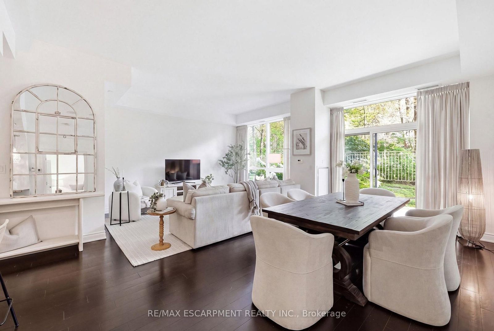 3500 LAKESHORE Road W • #110 • Oakville, ON photo 9