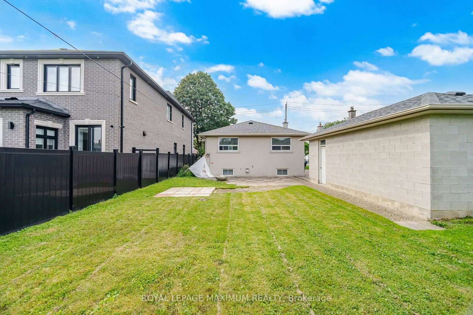 96 Wallasey Avenue • Toronto, ON photo 23