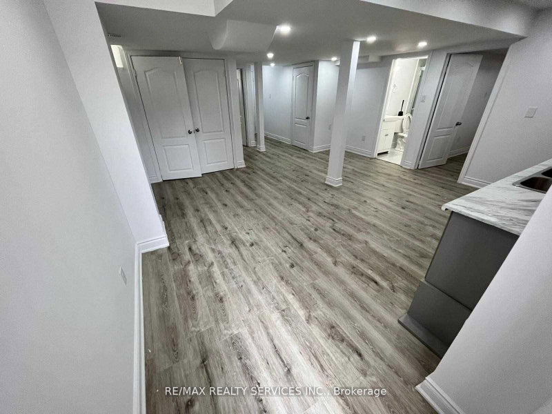 Bsmt - 35 Seahorse Avenue