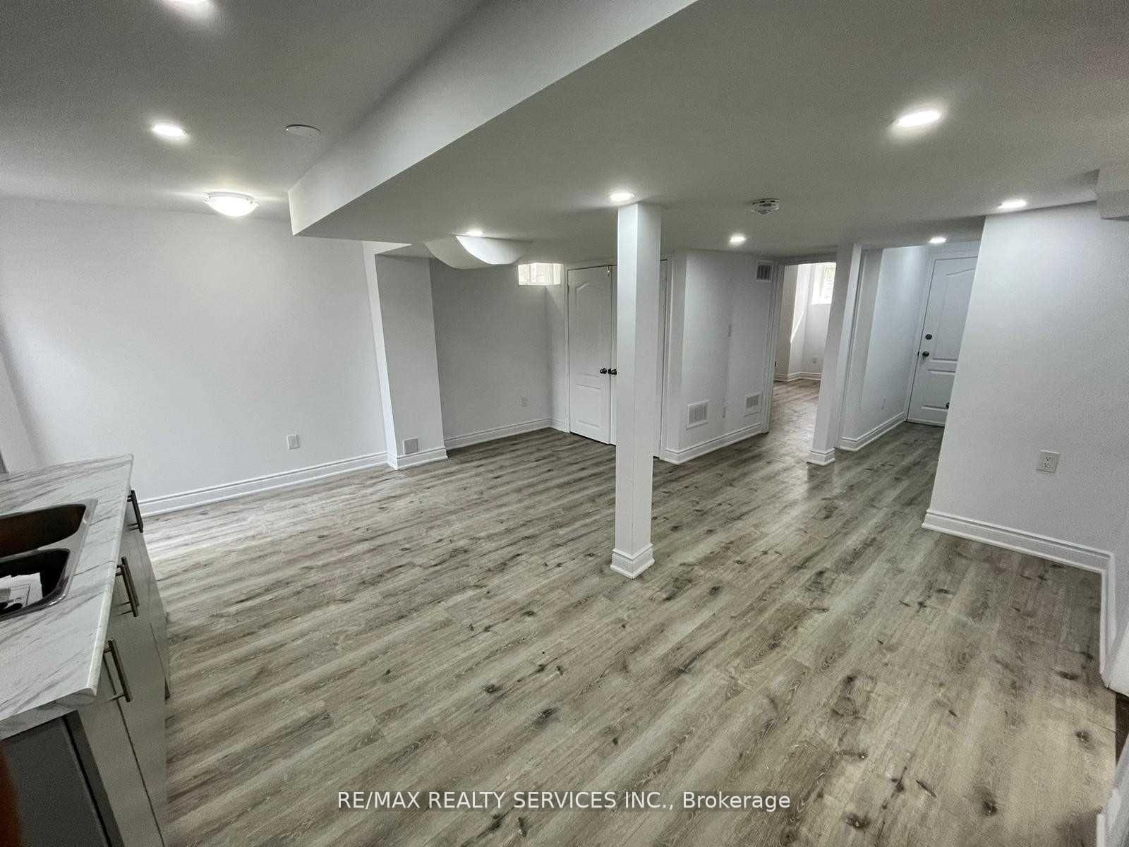 Bsmt - 35 Seahorse Avenue, Brampton 5