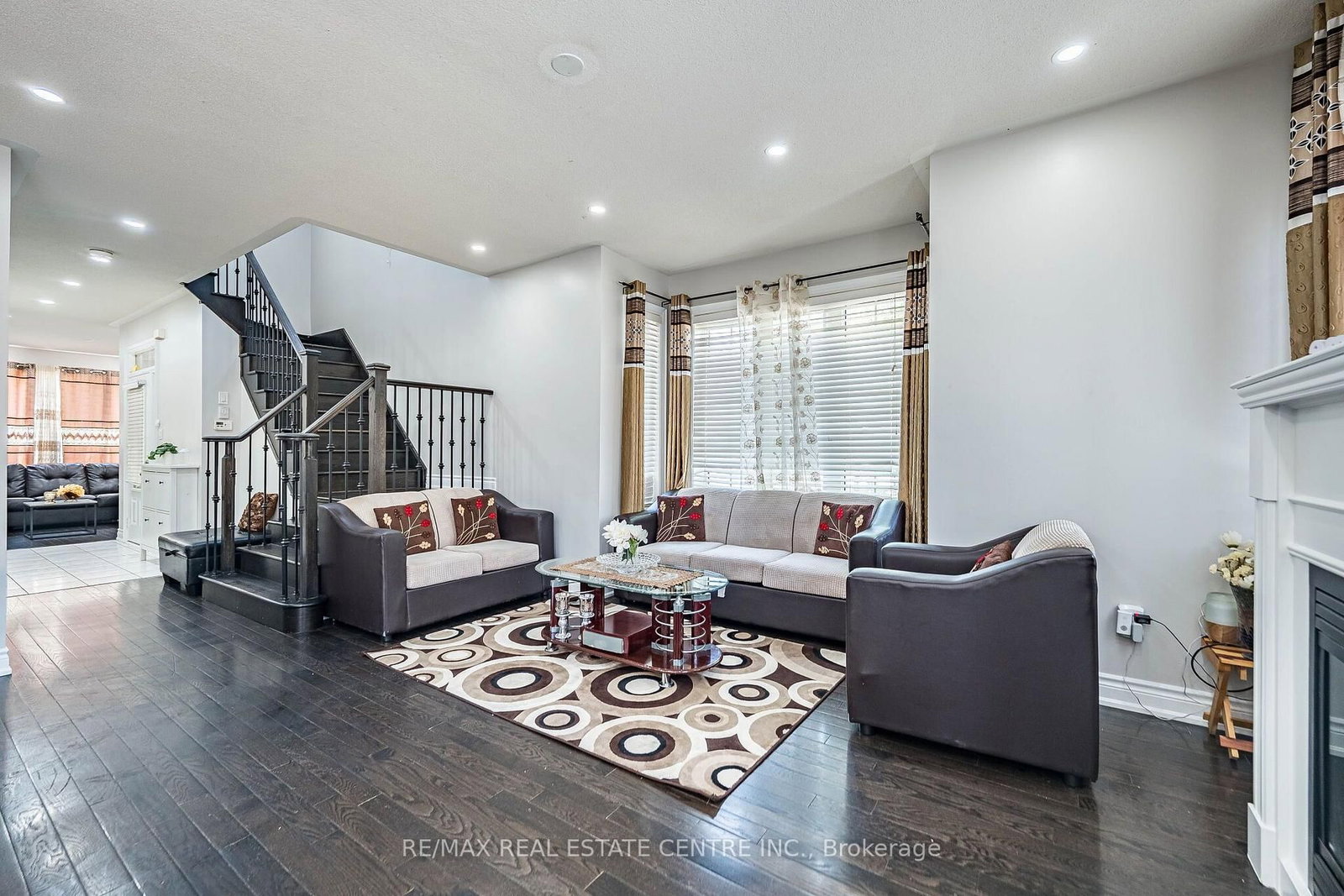 9 Loftsmoor Drive • Brampton, ON photo 15